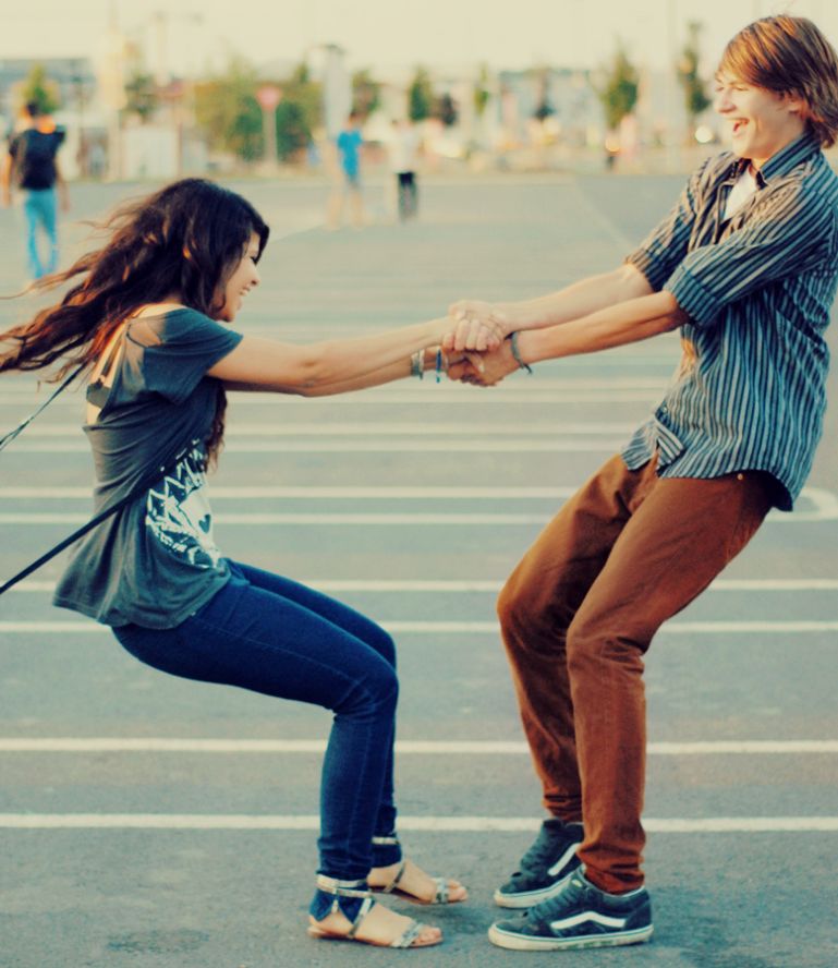 Самые прикольные статусы про друга парня