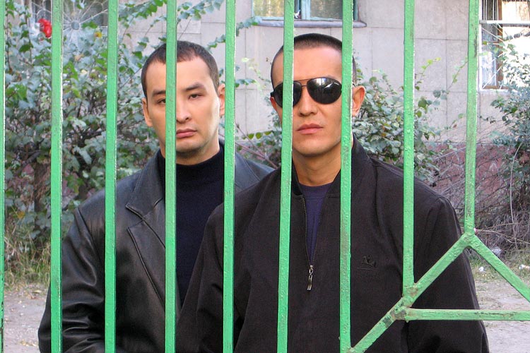 Прикольные статусы про бандитов | prikolnye-smeshnye.ru