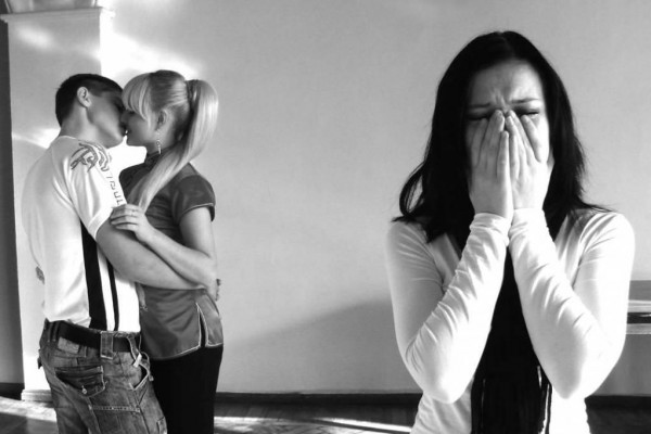 Прикольные статусы про предательство любимого | prikolnye-smeshnye.ru